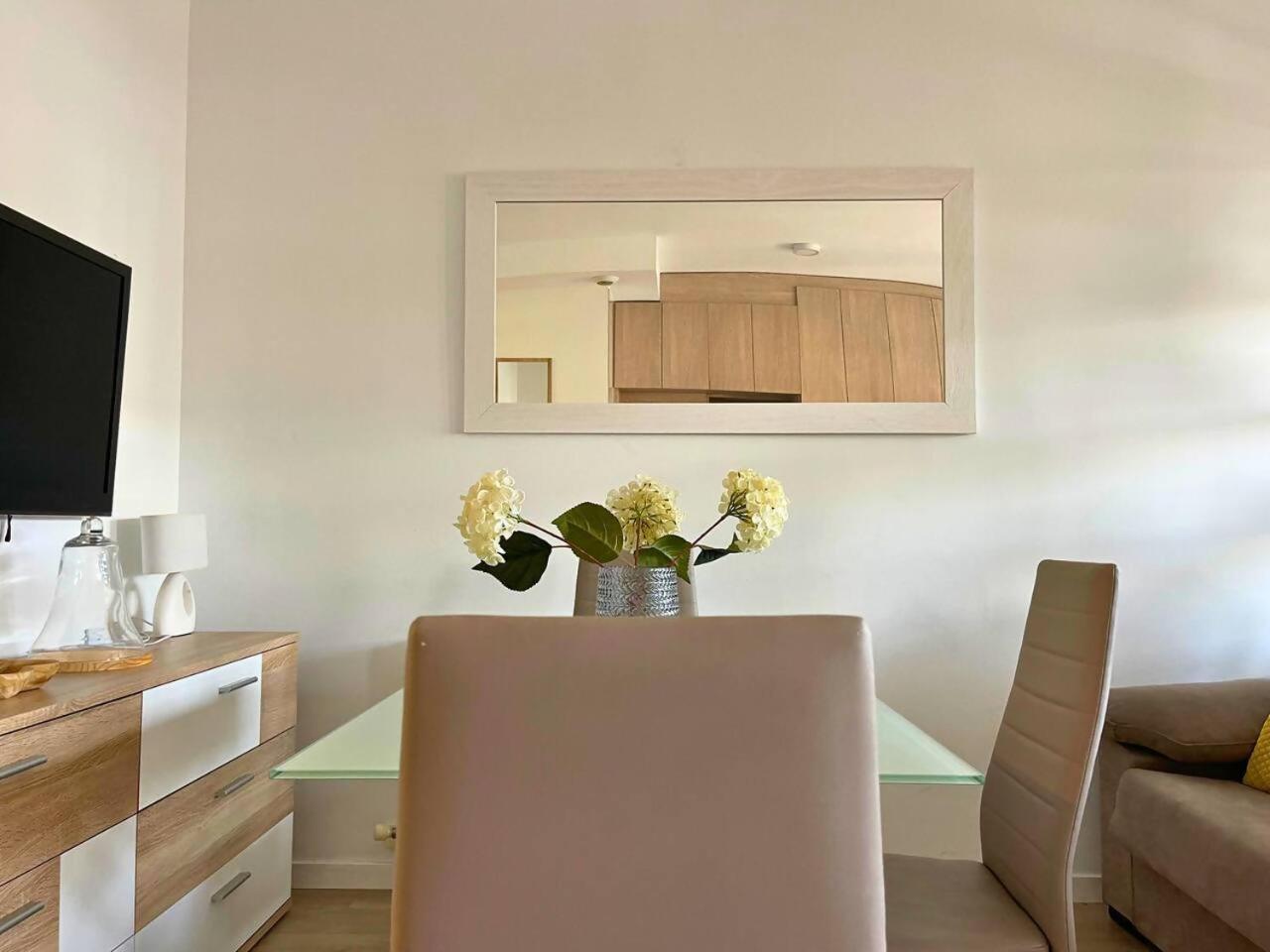 Home4U Apartamento Con Cochera Granada Bagian luar foto