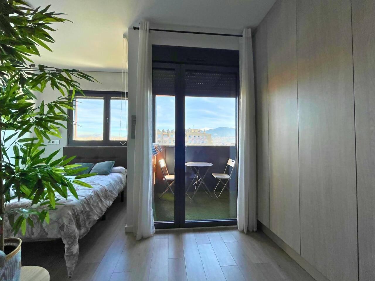 Home4U Apartamento Con Cochera Granada Bagian luar foto