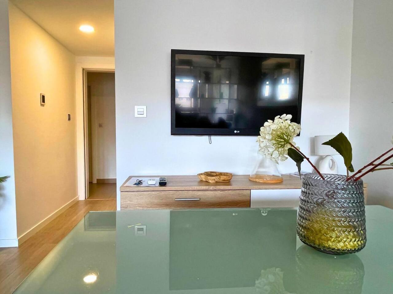 Home4U Apartamento Con Cochera Granada Bagian luar foto