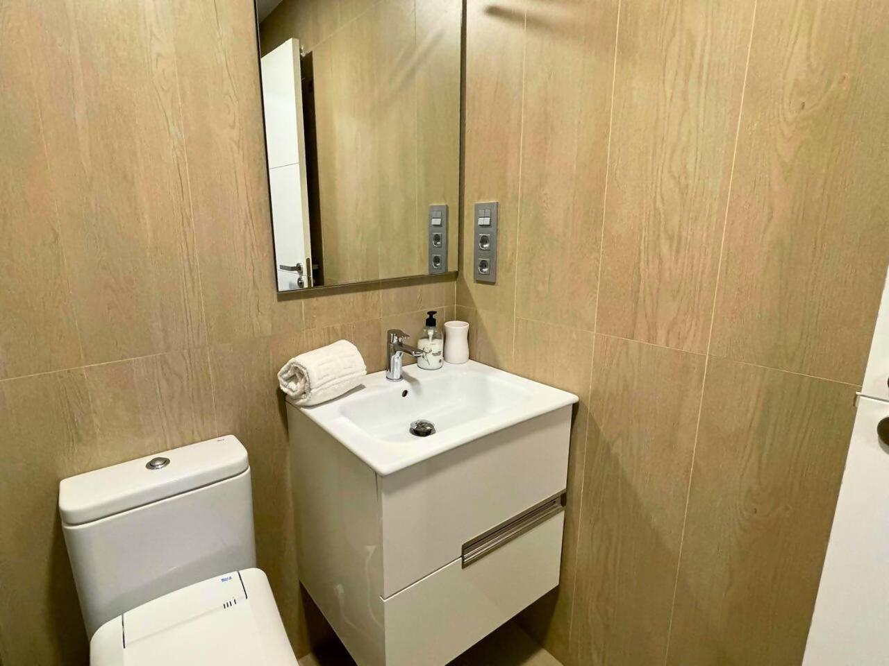 Home4U Apartamento Con Cochera Granada Bagian luar foto