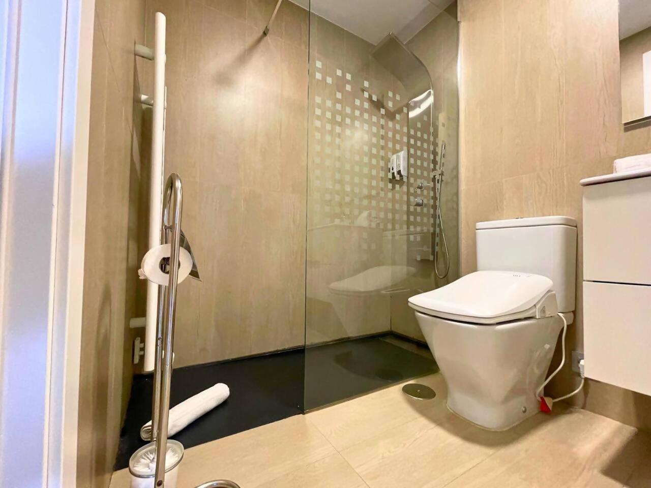 Home4U Apartamento Con Cochera Granada Bagian luar foto